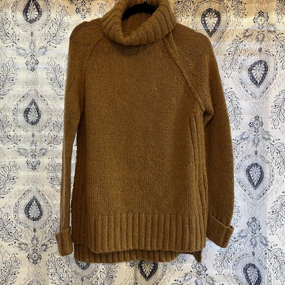 Kaisley Tan Turtle Neck Wool Blend Sweater Size‎ Small - Picture 1 of 8
